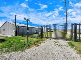 6111 Jacks Alley Ln, Wallis, TX 77485