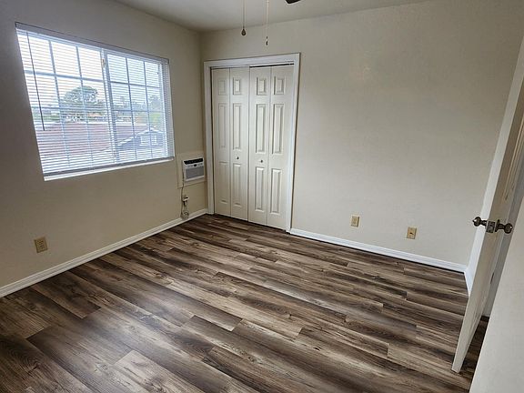 4th image of 2724 C St