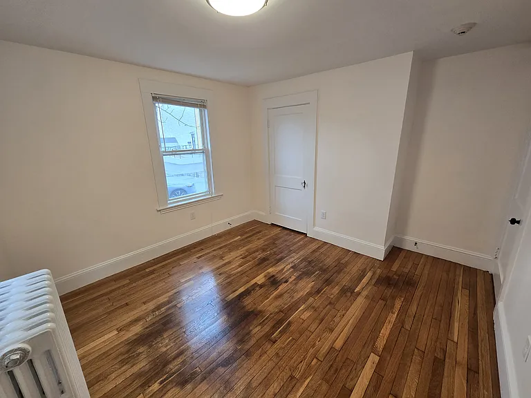 297-299 Cabot St #2 — Photo 9