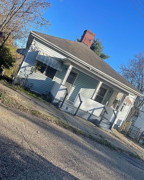 1st image of 118 Logan Ave