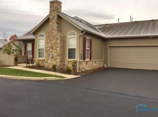 7756 Point Dr, Findlay, OH 45840