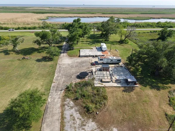 378 Jimmy Savoie Rd, Cameron, LA 70631