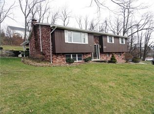 204 Sandy Hill Rd, Irwin, PA 15642