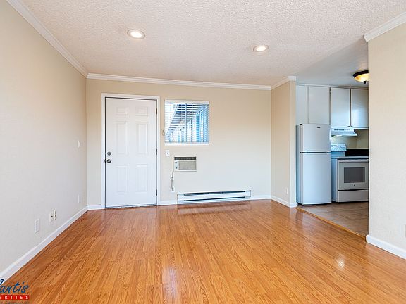 3rd image of 5520-5522 Camden Ave #7