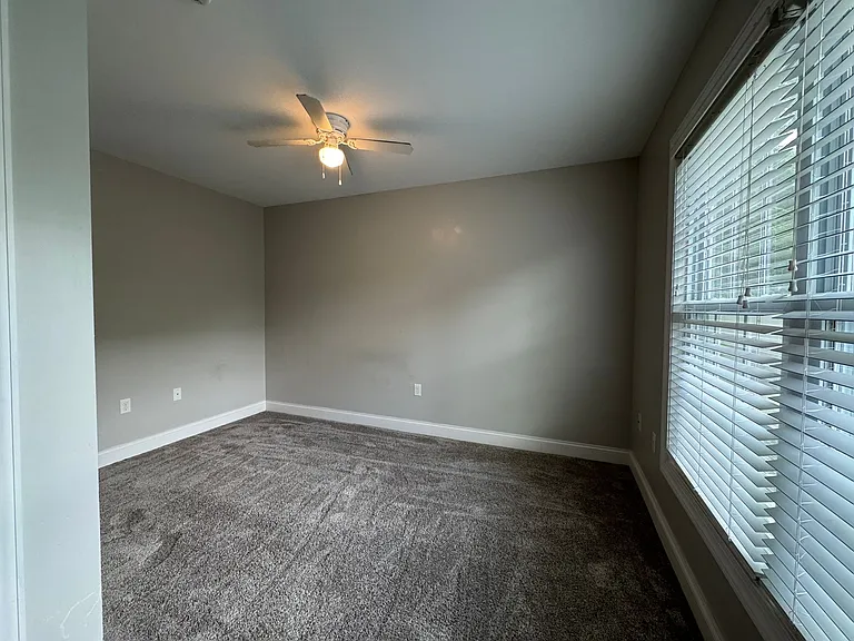 111 Butler Dr — Photo 15