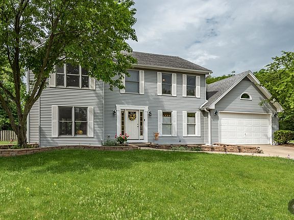 2nd image of 2590 Wyckwood Ct