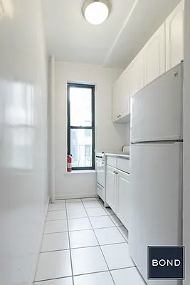 Rented by Bond New York | media 9