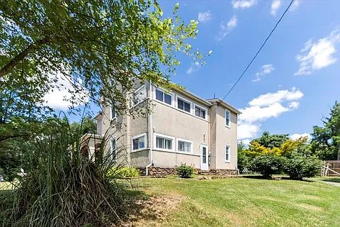 4th image of 2408 Shull Rd NE