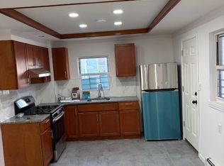 80 Van Buren St #1, Staten Island, NY 10301