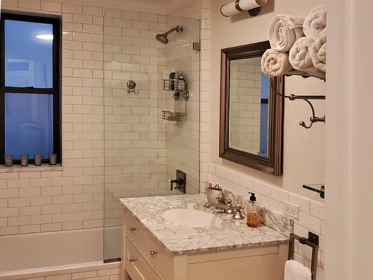 Rented by Douglas Elliman | media 23