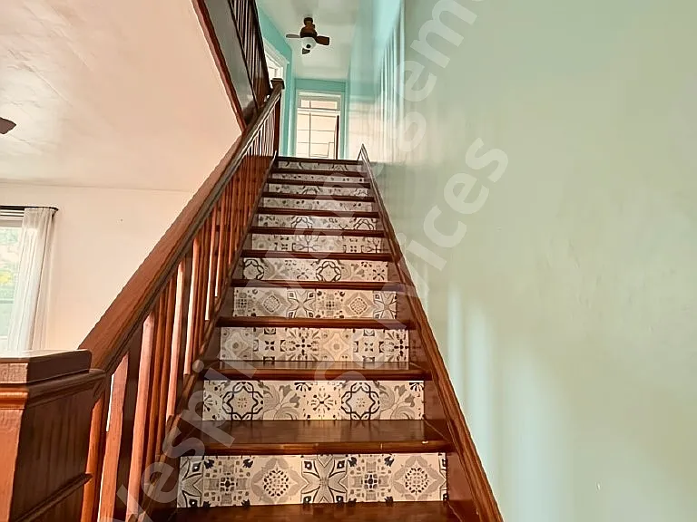 1734 W Norwegian St — Photo 8