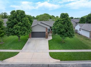 2117 E Spring Hill Dr, Goddard, KS 67052