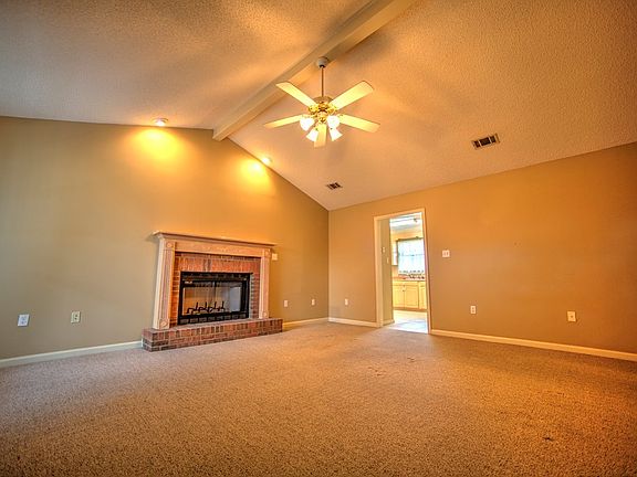 3rd image of 4004 Foxborough Blvd