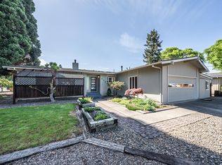 455 N Central Valley Dr, Central Pt, OR