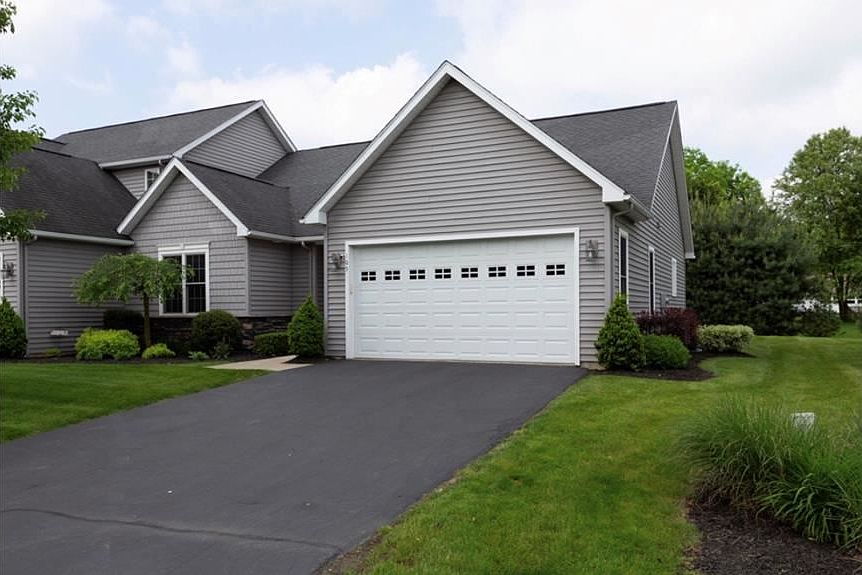 1st image of 105 Greystone Dr
