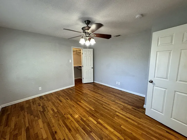211 Natalen Ave #210 — Photo 6