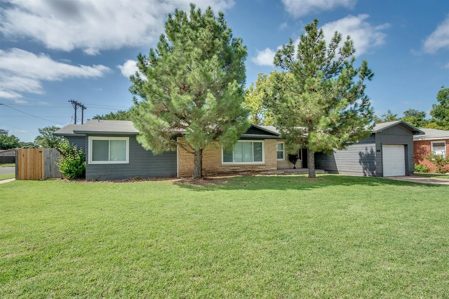 Pre-Leasing For August Move In - Recently Remodeled 4/2/1 Near Texas Tech — Photo 2