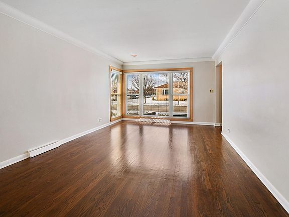 4th image of 10153 S Albany Ave