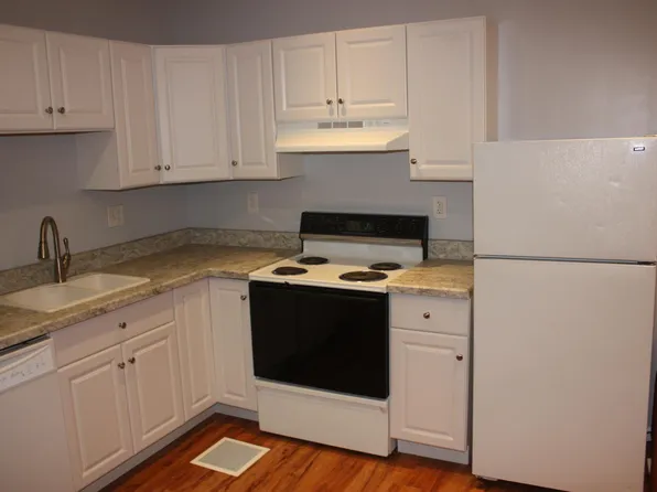 301 Warner St APT 1, Cincinnati, OH 45219