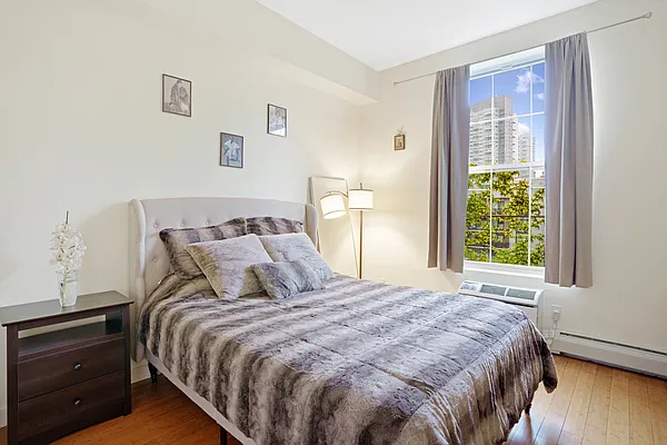 Sold by Compass | media 5