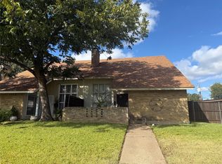 13329 Southview Ln, Dallas, TX 75240