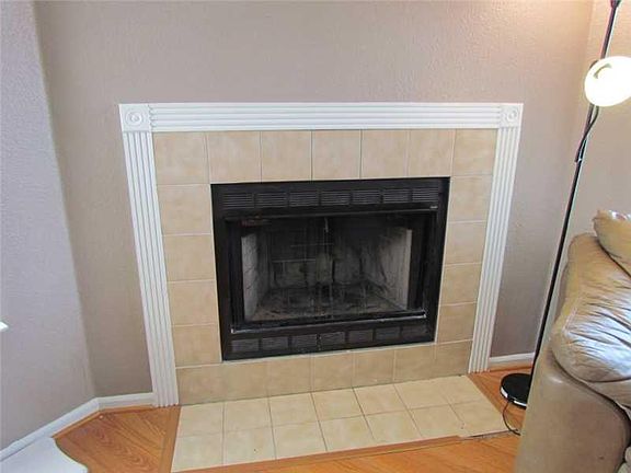 3rd image of 4516 Connaught East Dr
