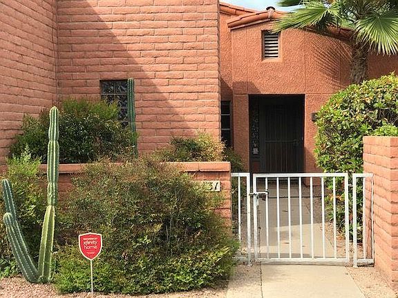 3rd image of 5131 E Woodgate Ln