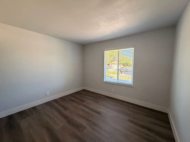 278 El Portal Way — Photo 12