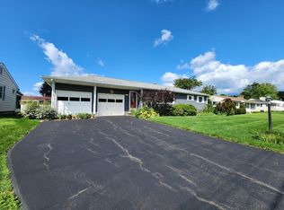 19 Crestview Dr W, Pine City, NY