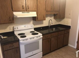 34 Hanover St, Lynn, MA 01902