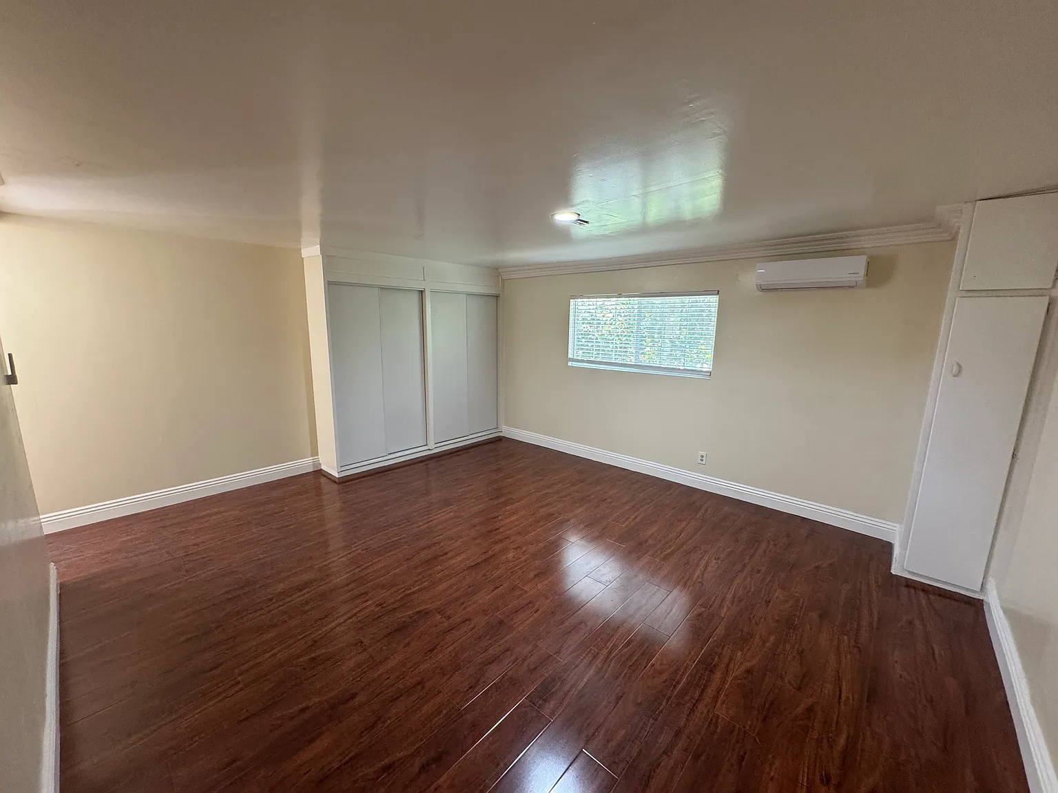 3 bed, $3,300 — Photo 4