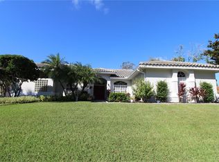 137 Woodcreek Dr E, Safety Harbor, FL 34695