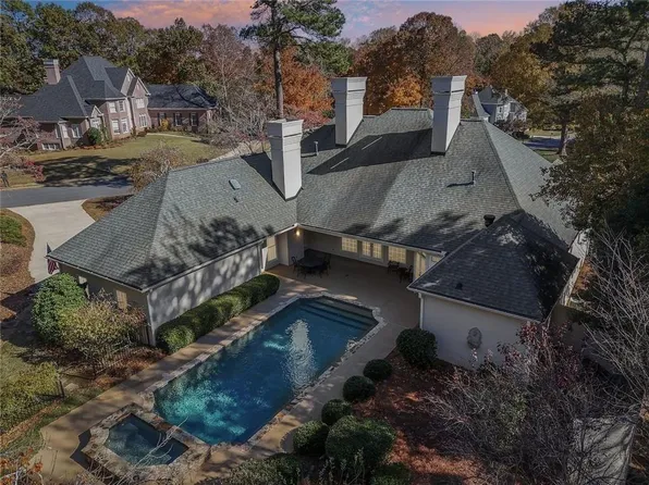 110 W Meadows Ct, Johns Creek, GA 30005