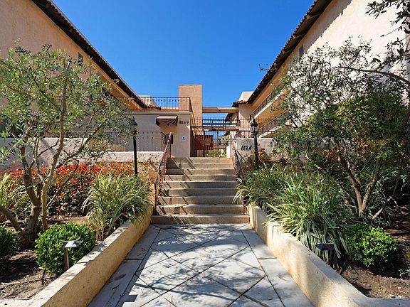 2nd image of 1127 E Del Mar Blvd APT 434