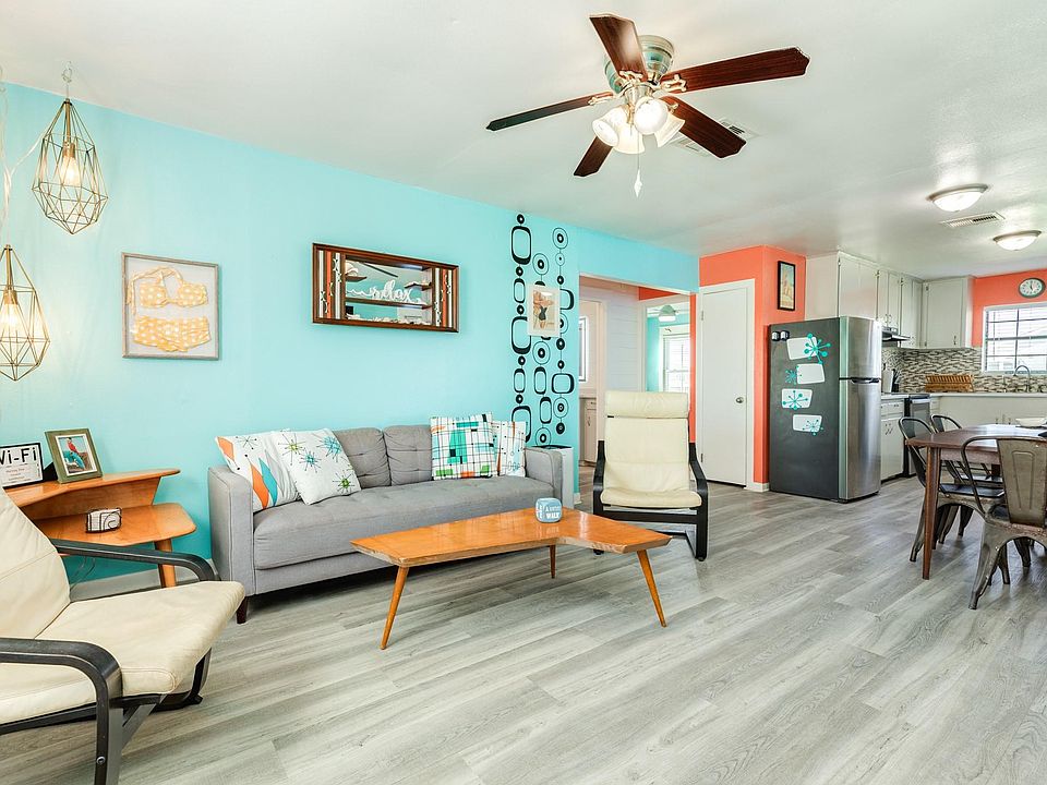 1st image of 222 Driftwood Ct