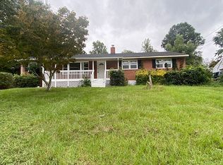 4013 Village Dr, Fayetteville, NC 28304