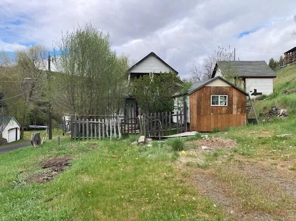213 N Main St, Canyon City, OR 97820