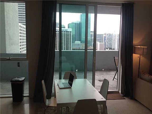 3rd image of 244 Biscayne Blvd #25008