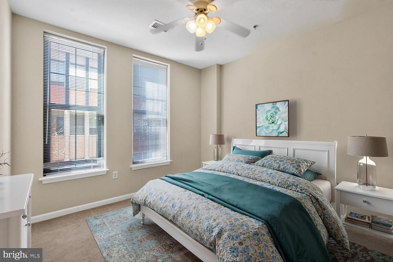 444 W Broad St — Photo 3