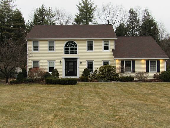 3rd image of 21 Brookside Dr