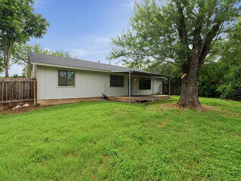 3009 Bushnell Dr — Photo 30