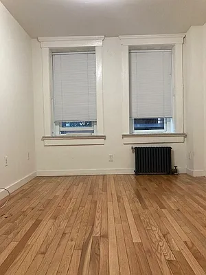 Rented by Aurous Realty LLC | media 6