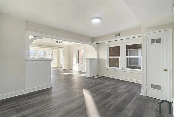 2 bed, $1,300 — Photo 3