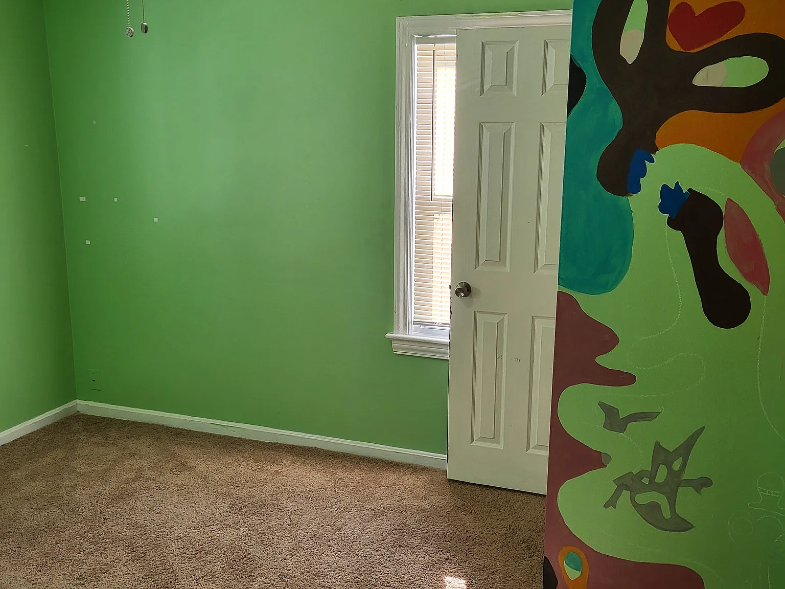 3 bed, 1768 sqft, $1,000 — Photo 2