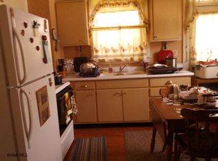 114 E 10th St, Tyrone, PA 16686