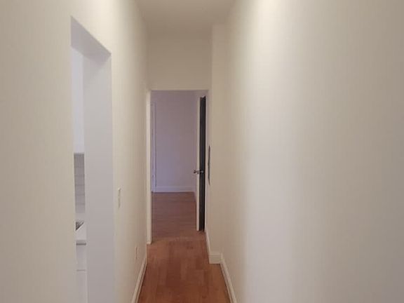 4th image of 246 Summit Ave APT 210