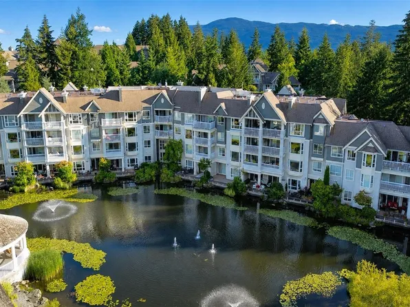 5650 Edgewater Ln #215, Nanaimo, BC V9T 6K1