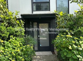 1121 E Howell St, Seattle, WA 98122