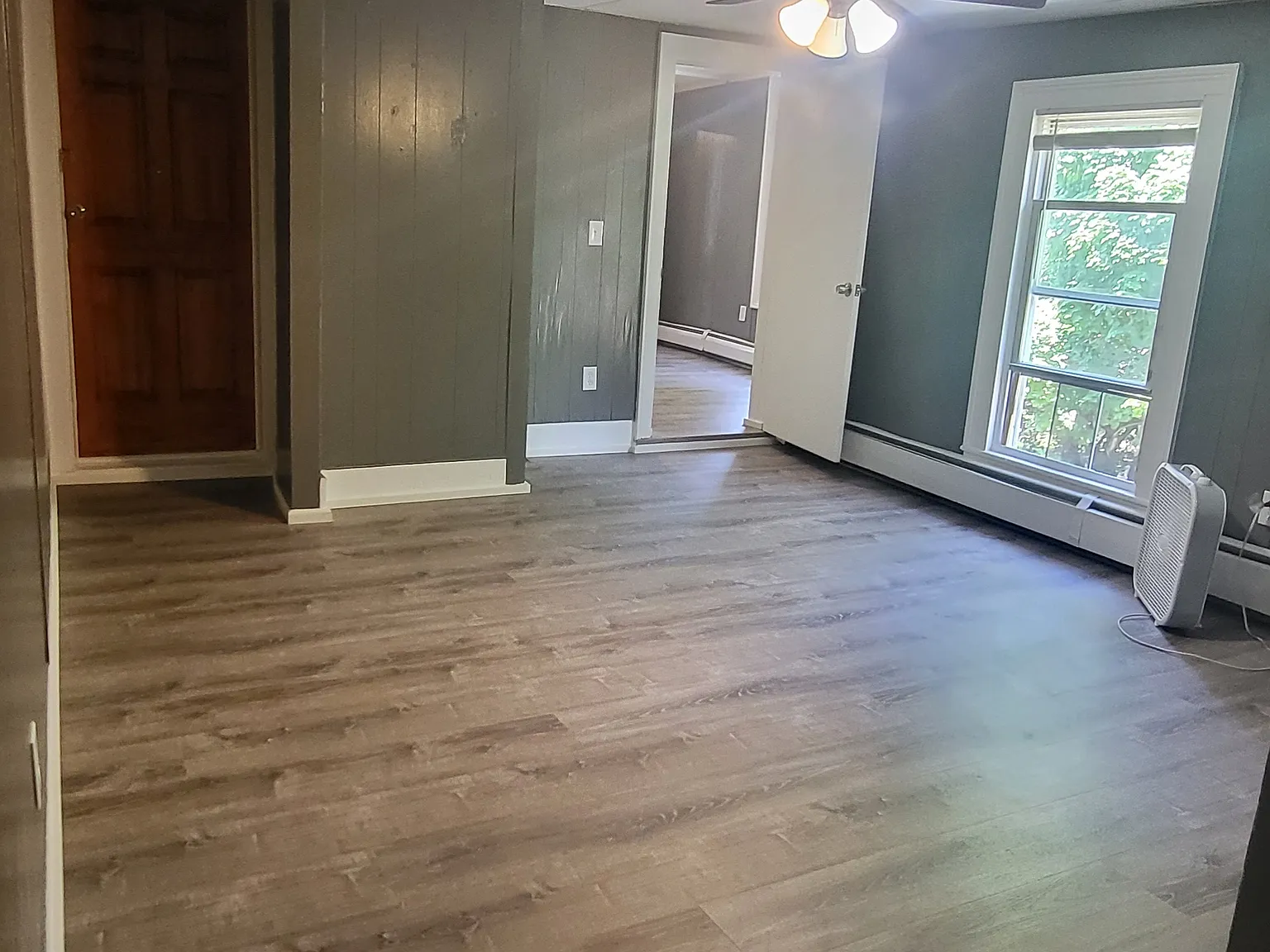 2 bed, 1000 sqft, $1,400 — Photo 1