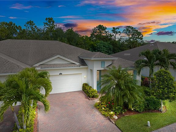 2nd image of 7474 Oakridge Pl